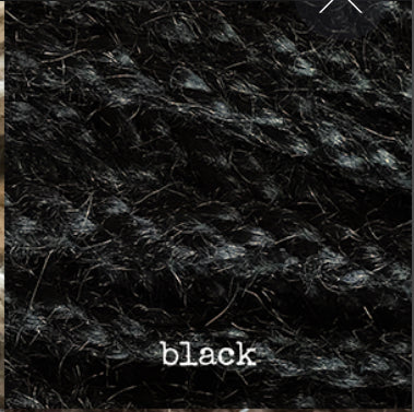 28” Black Mesa, 17 strand cinch