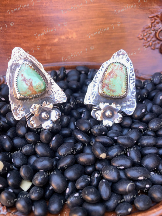 Floral Arrowhead Ring/Scarf slide